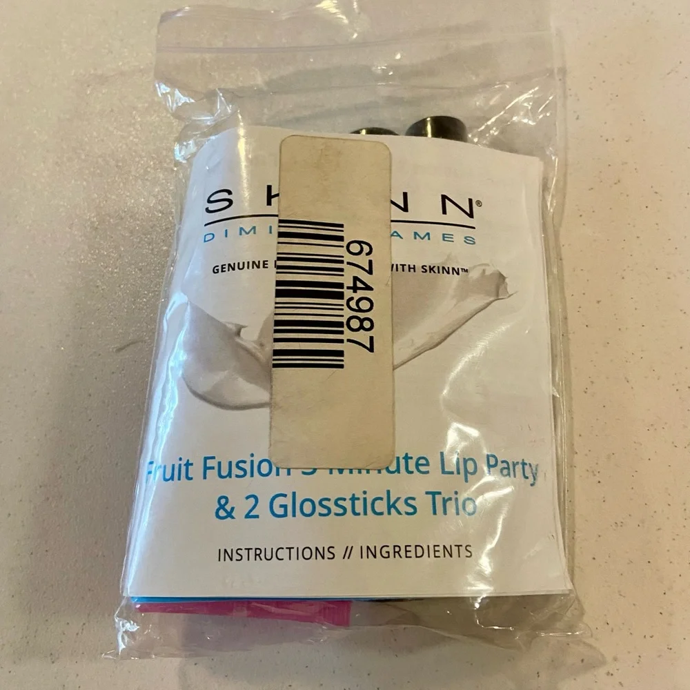 💎 Skinn Cosmetics Lip Party Mask and 2 Glossticks Bundle Set 3 Pieces New